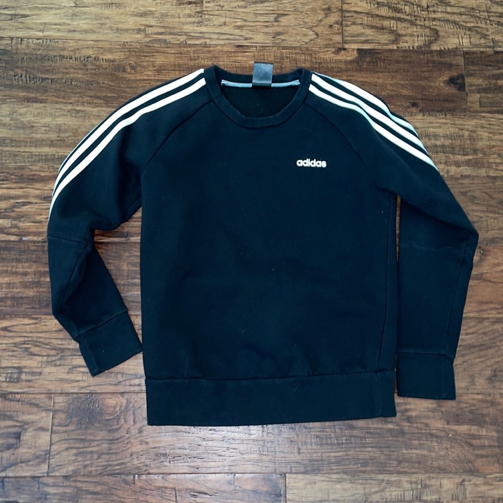 Women’s adidas sweatshirt